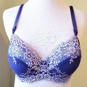 EUC Wacoal Violet Bra w/ Lavender Embroidery Sz 34B